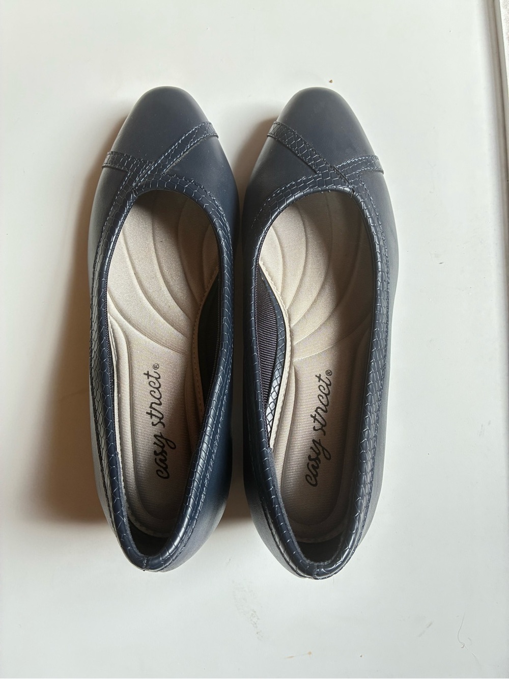 easy street navy slip-on ballet flats